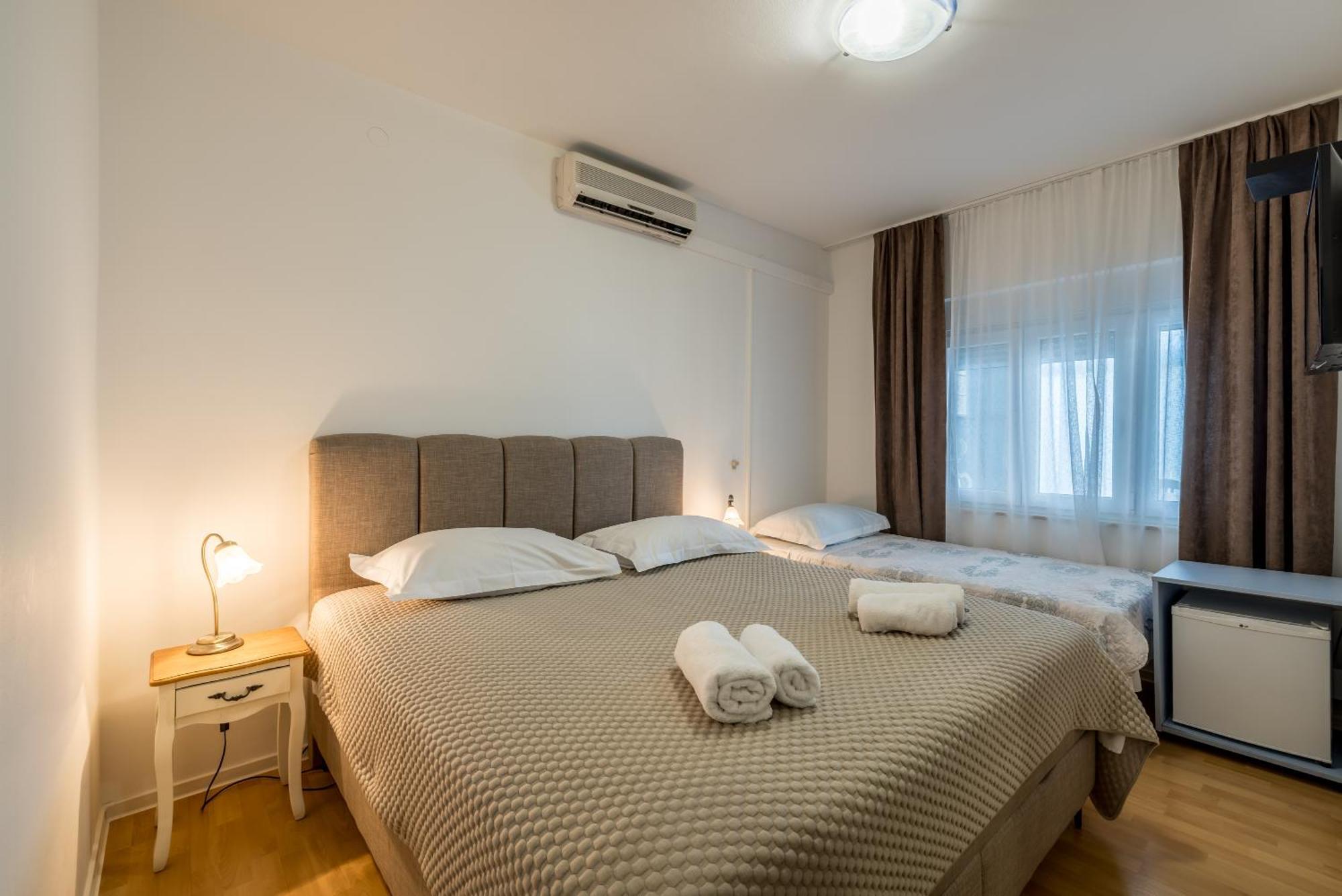 Triple Room with Private Bathroom