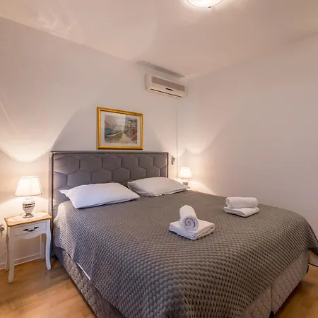 Guesthouse Rooms Split-2