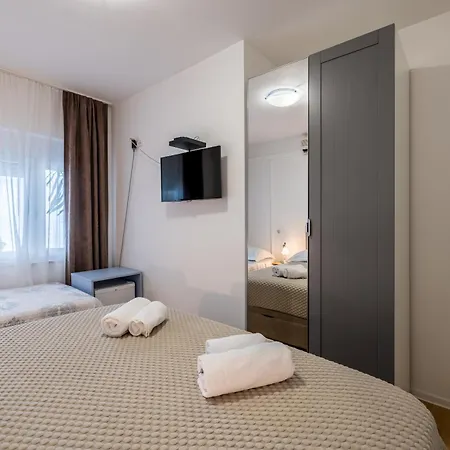 Guesthouse Rooms Split-3